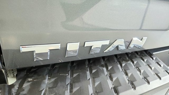 2022 Nissan Titan SV